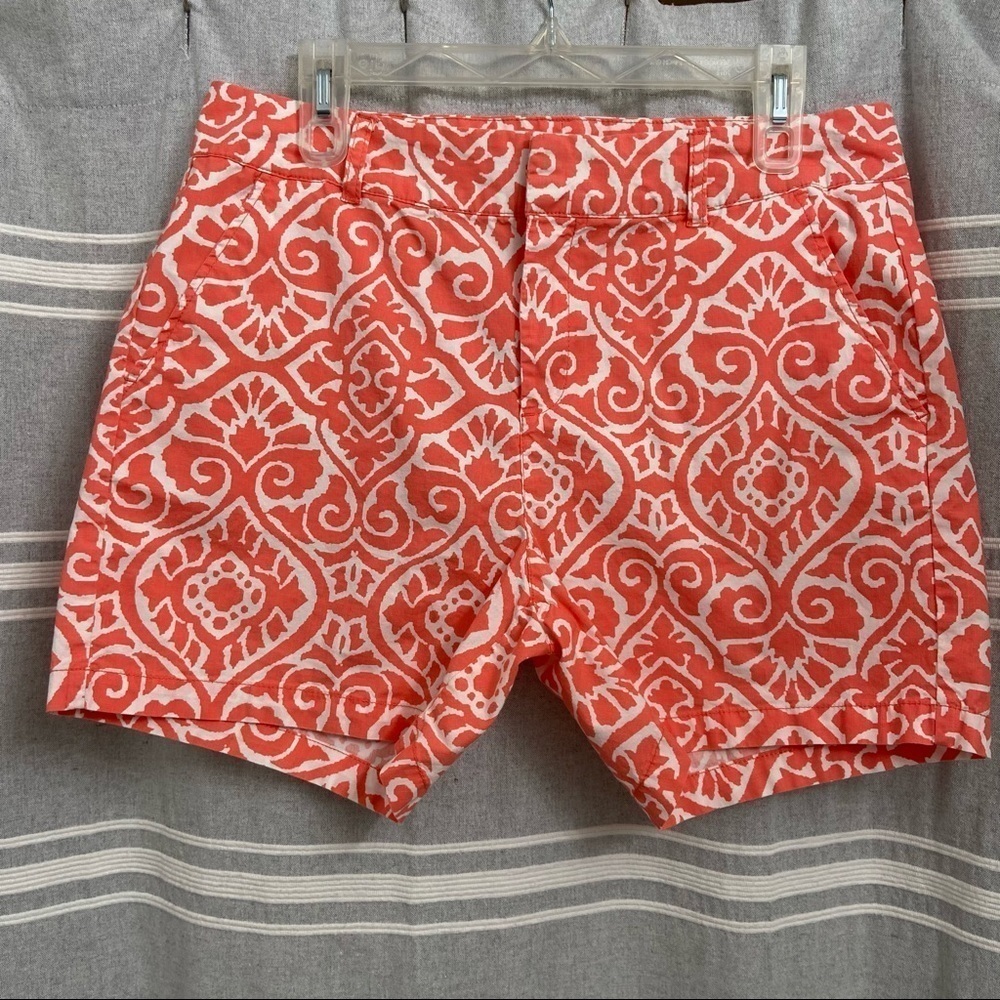 SUNSETS & SWEET TEA / Light Orange & White Print Shorts Size 12